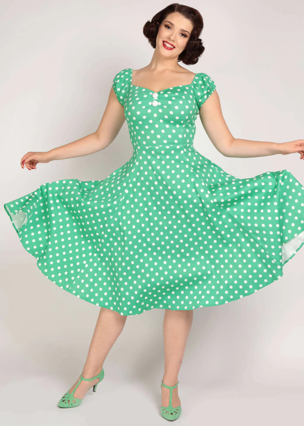 Dolores Doll Green and White Polka Dot Dress by Collectif – Isabel's Retro  & Vintage Clothing